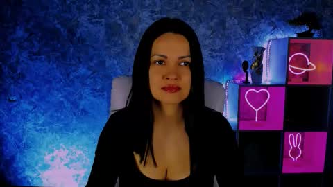 Karolina online show from March 2026 12:11:01 PM