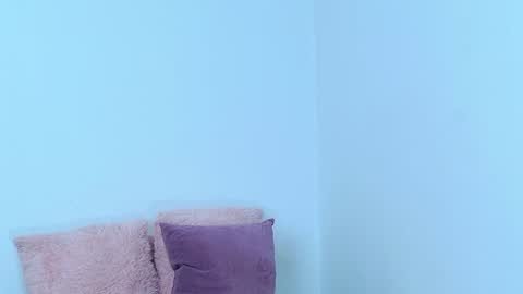 karolinahill online show from January 2025 01:06:02 AM