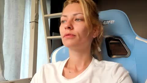 karoline121 online show from September 2025 07:30:02 AM