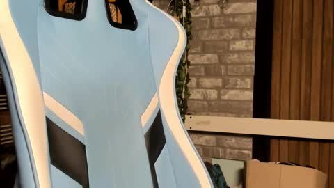 karoline121 online show from September 2025 08:00:02 PM