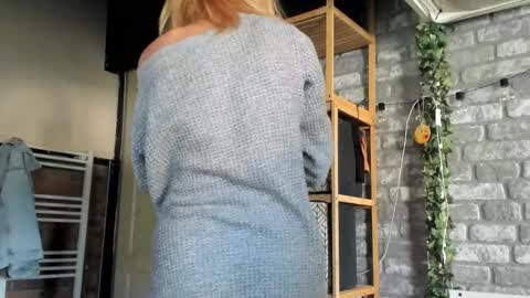 karoline121 online show from September 2025 08:06:01 AM