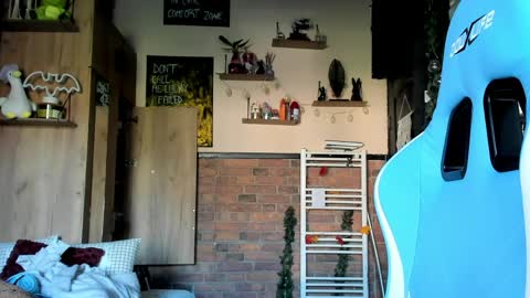 karoline121 online show from April 2026 06:19:01 AM