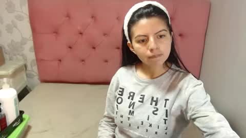 Isa online show from December 2025 02:38:01 AM