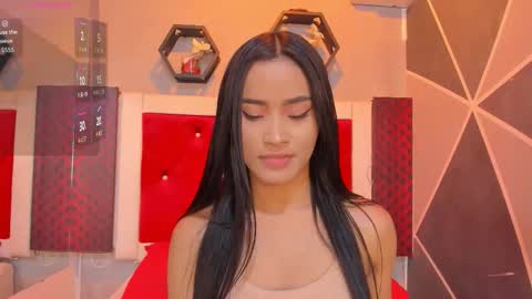 Karol online show from October 2025 02:27:02 PM