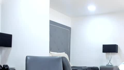 Snapshot of karolwest_ chatting on February 2026 11:05:02 AM karolwest_ online show from February 2026 11:05:02 AM