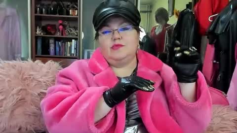 Kary Queen online show from December 2024 05:55:01 PM