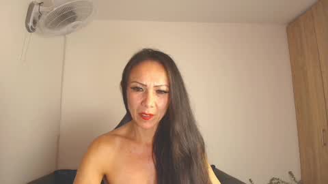 Kasandra Mature online show from February 2025 10:11:02 AM