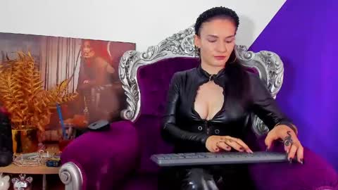 Snapshot of kasandrahayes chatting on May 2026 06:42:01 AM Miss K. online show from May 2026 06:42:01 AM