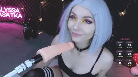 ALYSSA                online show from December 2025 06:59:02 PM