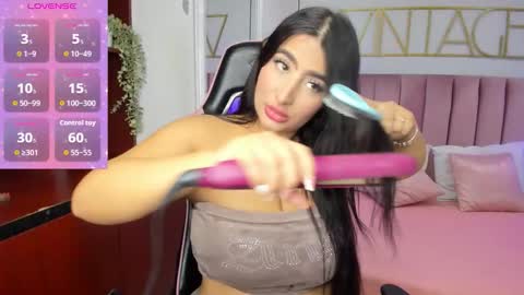 kaseythompson online show from October 2025 12:02:02 PM