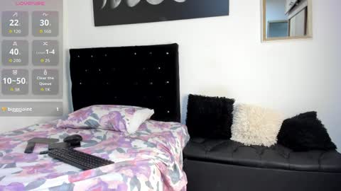 Kassandra  online show from May 2026 09:45:02 PM
