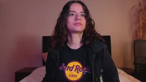 Snapshot of kassandra_james chatting on July 2026 03:21:02 PM kassandra james online show from July 2026 03:21:02 PM