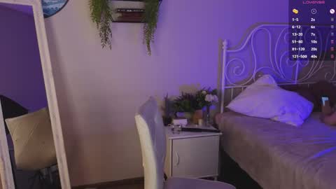 Snapshot of kassandra_williams chatting on June 2026 08:57:02 PM Kassandra online show from June 2026 08:57:02 PM