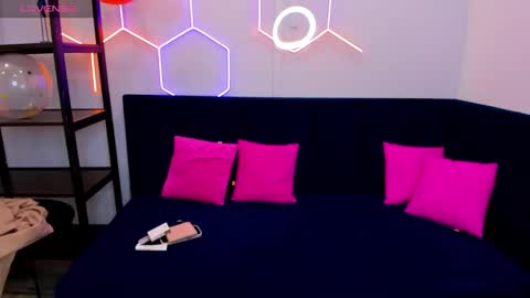 kat__cat online show from September 2025 02:27:02 AM