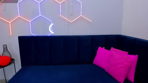 kat__cat online show from April 2026 02:14:01 AM