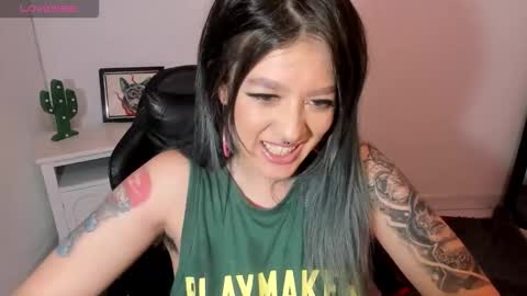 Alicia online show from October 2025 03:58:02 AM