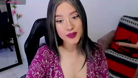 Snapshot of kat_apple chatting on July 2026 11:42:02 PM Alicia online show from July 2026 11:42:02 PM