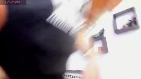 Snapshot of kat_apple chatting on July 2026 11:19:02 PM Alicia online show from July 2026 11:19:02 PM
