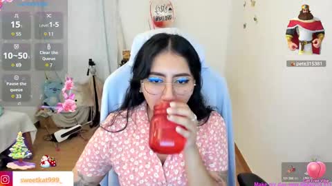 Kat       online show from December 2024 05:31:02 PM