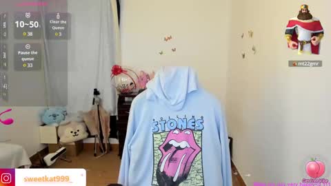 Kat       online show from January 2025 06:47:01 PM