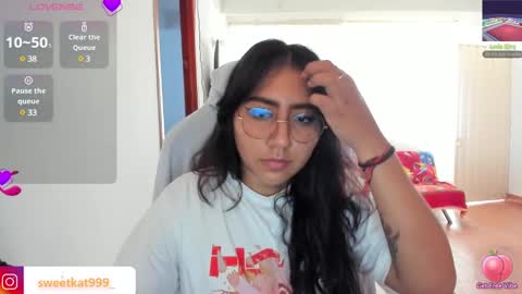 Kat       online show from March 2025 05:07:02 PM