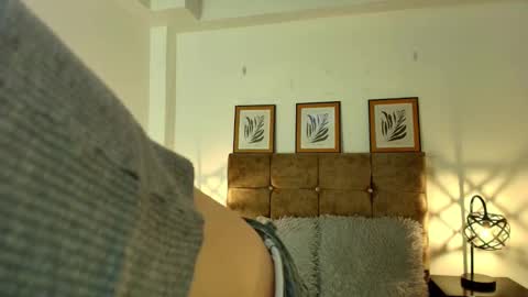 kat paradisse online show from March 2026 11:43:02 AM