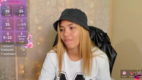 kata22sofia online show from December 2025 03:06:01 PM