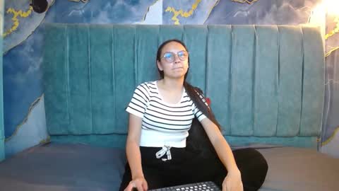 Snapshot of katalina07 chatting on February 2026 03:32:02 PM Katalina online show from February 2026 03:32:02 PM