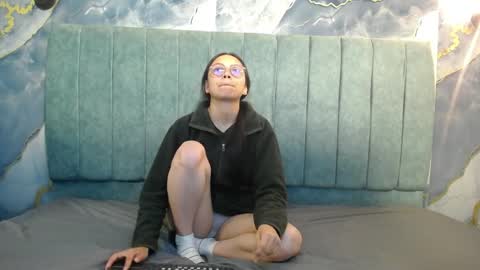 Katalina online show from April 2026 04:19:02 PM