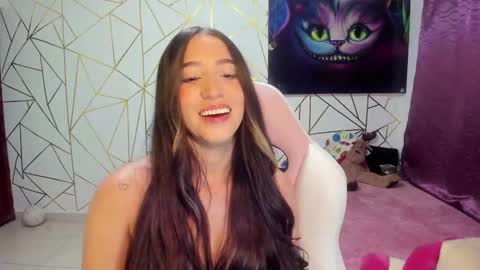 Katalina online show from October 2025 04:56:02 AM