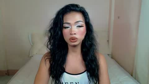 Snapshot of katalina_rouge chatting on July 2026 10:42:01 AM IVY JANE online show from July 2026 10:42:01 AM