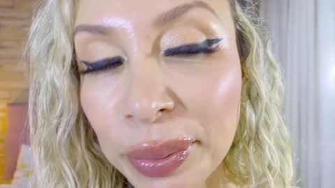 katalinahell online show from February 2025 10:06:02 PM