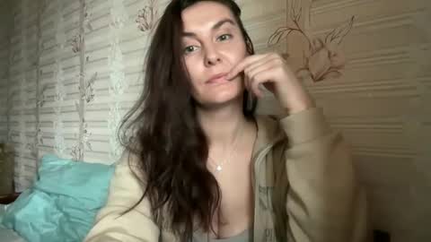 KatalinaQE online show from November 2025 10:26:02 AM