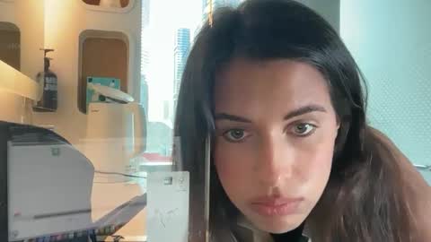 katarasimon online show from October 2025 08:21:02 PM