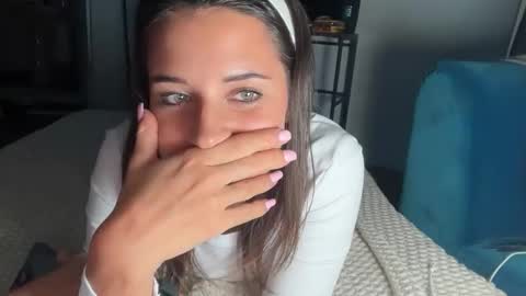 katarasimon online show from November 2025 05:28:02 AM