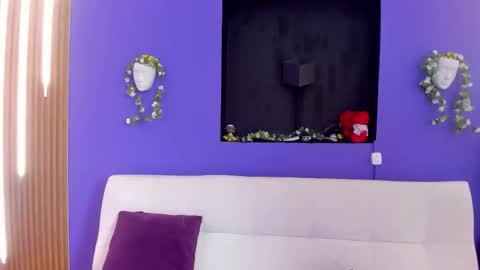 Snapshot of kate_amaretto chatting on October 2025 09:35:02 PM Kate online show from October 2025 09:35:02 PM