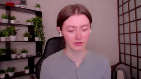 Kate online show from March 2026 02:05:02 AM