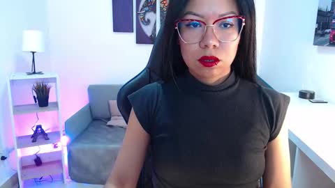 Kate  online show from September 2025 11:02:02 AM