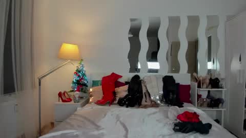 kate_redgar online show from January 2025 12:49:01 PM