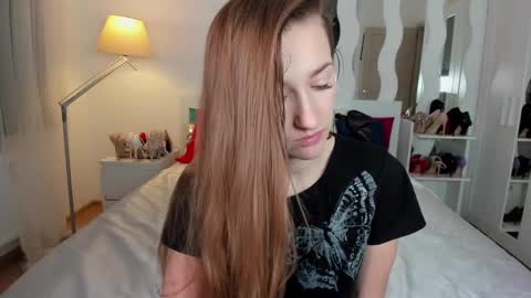kate_redgar online show from February 2025 02:00:02 PM