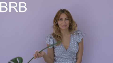 Therapist online show from February 2025 01:00:02 AM