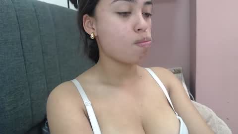 Kari online show from December 2024 04:49:02 PM