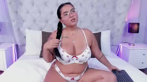 kateanderss online show from October 2025 07:56:01 PM