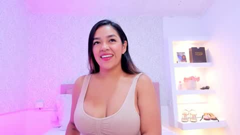 Kate Boisson online show from November 2025 01:31:01 PM