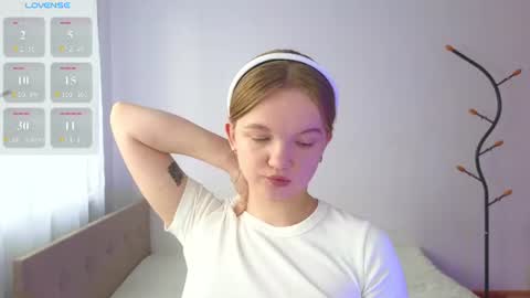 Snapshot of katebunnys chatting on June 2026 11:12:02 AM katebunnys online show from June 2026 11:12:02 AM