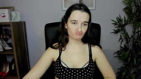 Kate  online show from January 2025 07:47:02 PM