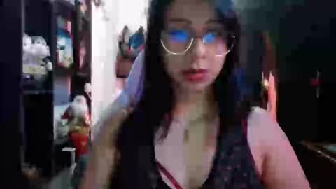 Kateeen18 online show from April 2026 01:04:01 AM
