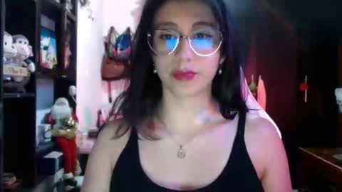 Kateeen18 online show from April 2026 11:32:02 PM
