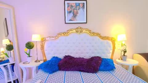 katee Martinez online show from October 2025 08:38:02 PM