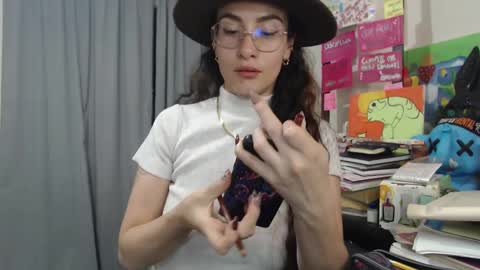 Snapshot of katehathor8 chatting on December 2024 05:20:01 AM kate keith but here i prefer My Goddess independient model online show from December 2024 05:20:01 AM